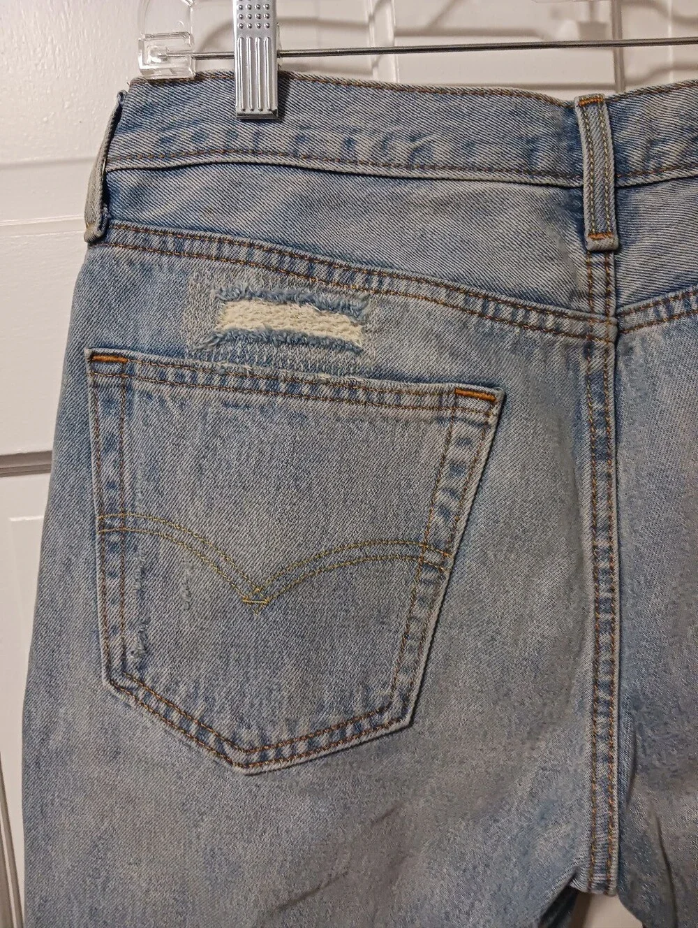 Men's Levi's 511 Slim Fit Cut Off Denim Size 32 Distressed Shorts 36555-0275
